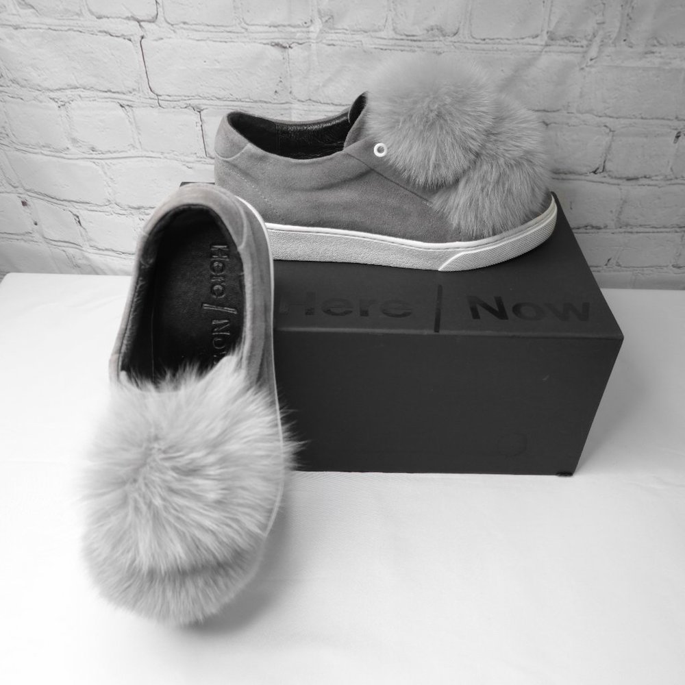Here/Now Heather Pom Pom Fox Fur Suede Slip-on/6.5
